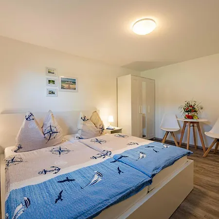 Selliner Mit Balkon Und Seeblick * Sellin (Rugen)