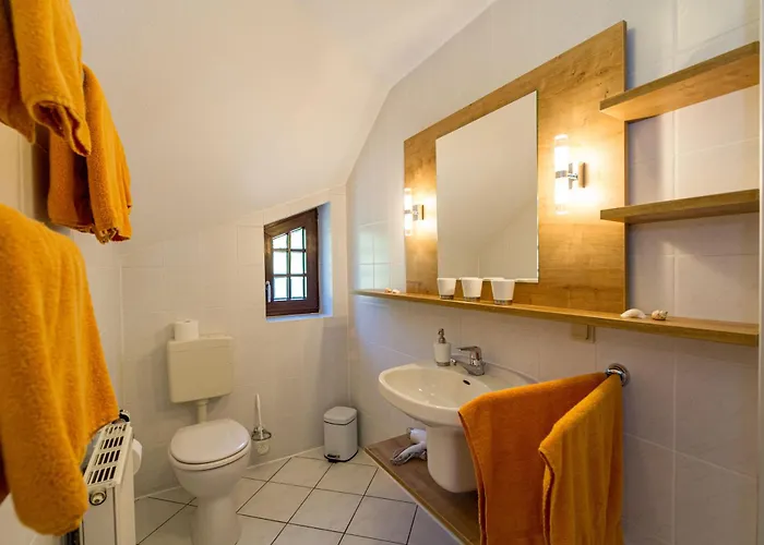 Selliner Mit Balkon Und Seeblick * Sellin (Rugen)